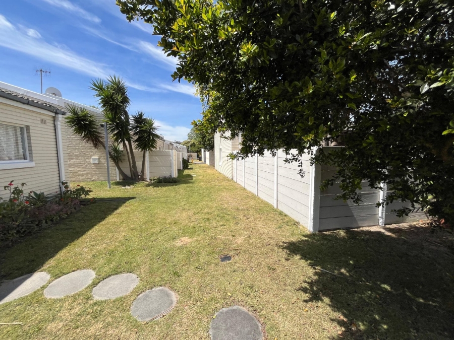 2 Bedroom Property for Sale in Table View Western Cape